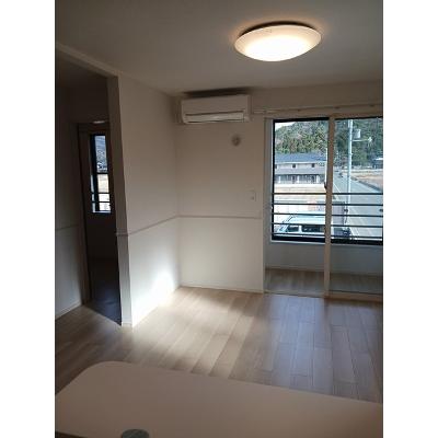 アンソレイエ高浜Ⅰ 201【管理NO：1-027633701-02010】 ★家具家電は申し込み後に搬入します 2026年08月中旬入居可能の物件写真2