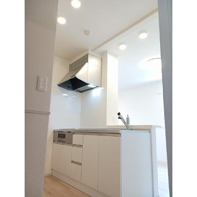 カレント綾部 201【管理NO：1-028278901-02010】 ★家具家電は申し込み後に搬入します★の物件写真3