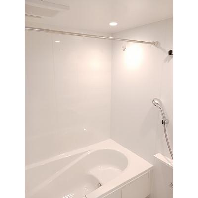 カレント綾部 201【管理NO：1-028278901-02010】 ★家具家電は申し込み後に搬入します★の物件写真4