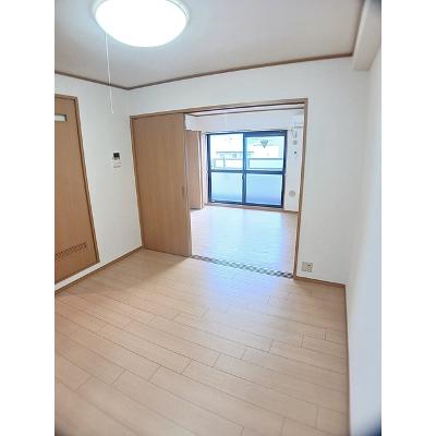 ロゼ・クリスタ 502【管理NO：1-012467801-05020】 ★家具家電は申し込み後に搬入しますの物件写真2