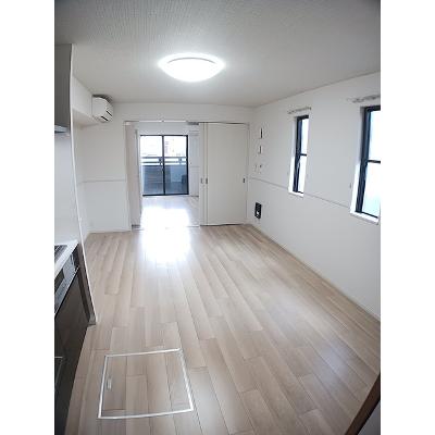 メゾン・ド・サンジュール 103【管理NO：1-028502301-01030】 ★家具家電は申し込み後に搬入します★の物件写真2