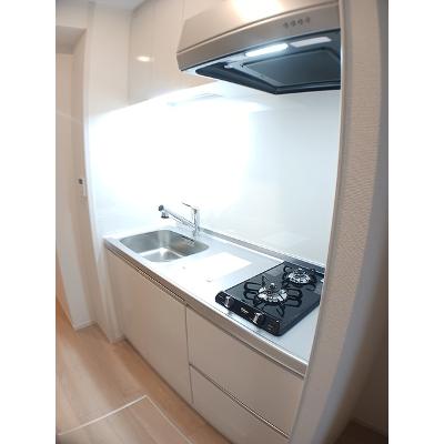 ヒカルサ京都大宮中林Ⅰ 102【管理NO：1-028261901-01020】 ★家具家電は申し込み後に搬入します★の物件写真3