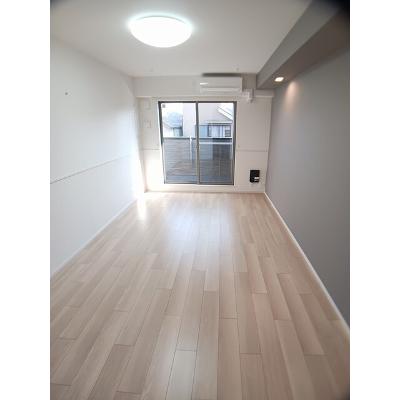 オーサム　ヴィレッジ　京都桂 305【管理NO：1-028151701-03050】 ★家具家電は申し込み後に搬入しますの物件写真2