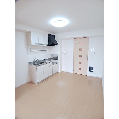 メゾン・ド・ヨシミ 206【管理NO：1-017166301-02050】 ★家具家電は申し込み後に搬入しますの物件写真2