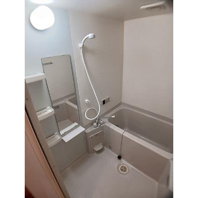 ウエストヒル・ウィズ 104【管理NO：1-012832901-01040】 ★家具家電は申し込み後に搬入します★の物件写真4