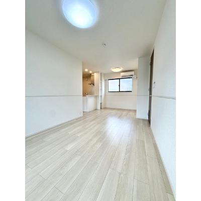 エアリーノース 202【管理NO：1-027710201-02020】 ★家具家電は申し込み後に搬入します★の物件写真2