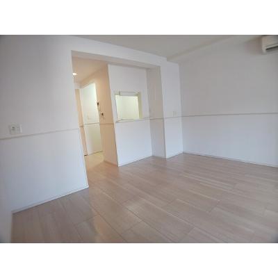 ラヴィータ 402【管理NO：1-020831601-04020】 ★家具家電は申し込み後に搬入しますの物件写真2