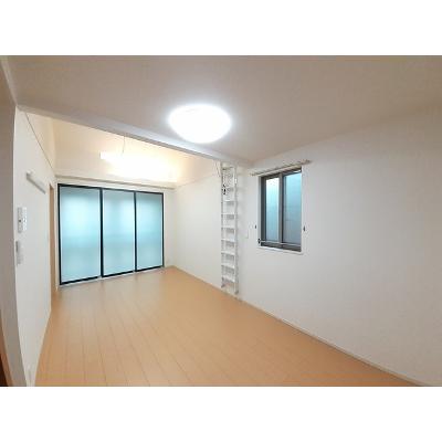 リバーサイド・メゾン 201【管理NO：1-020285401-02010】 ★家具家電は申し込み後に搬入します★ ★2026年09月中旬入居可能★の物件写真2