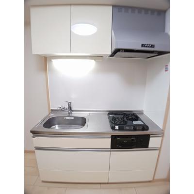 シカタ　シャンブレットⅠ 703【管理NO：1-018062001-07030】 ★家具家電は申し込み後に搬入します★の物件写真3