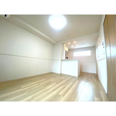 プレミール京都 302【管理NO：1-028424601-03020】 ★家具家電は申し込み後に搬入します★の物件写真2
