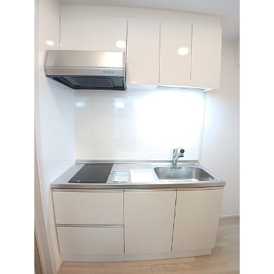 サピー日英Ⅲ 302【管理NO：1-028296101-03020】 ★家具家電は申し込み後に搬入します★の物件写真3