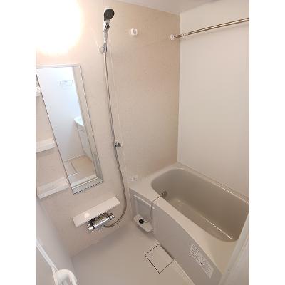 サピー日英Ⅲ 302【管理NO：1-028296101-03020】 ★家具家電は申し込み後に搬入します★の物件写真4