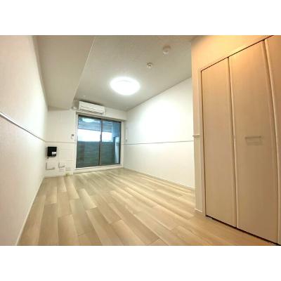 サピー日英Ⅲ 203【管理NO：1-028296101-02030】 ★家具家電は申し込み後に搬入します★の物件写真2