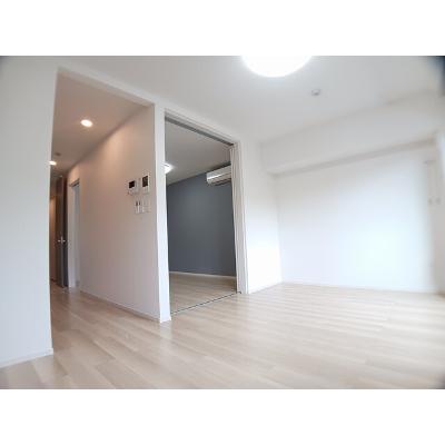グランウエスト・Ｊ 303【管理NO：1-027881401-03030】 ★家具家電は申し込み後に搬入しますの物件写真2