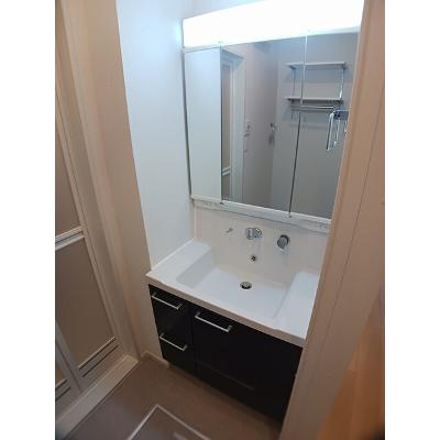 グランウエスト・Ｊ 303【管理NO：1-027881401-03030】 ★家具家電は申し込み後に搬入しますの物件写真6