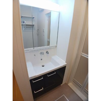 グランウエスト・Ｊ 302【管理NO：1-027881401-03020】 ★家具家電は申し込み後に搬入しますの物件写真6