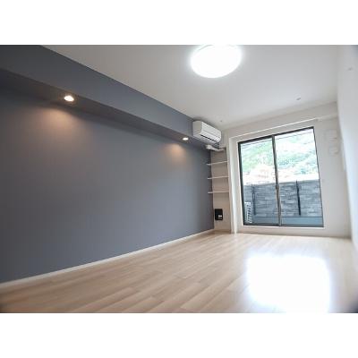 ヒカルサ京都山科大宅 302【管理NO：1-027881101-03020】 ★家具家電は申し込み後に搬入します★の物件写真2
