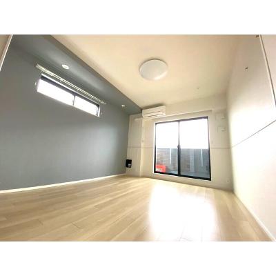 京楽　ＫＹＯＲＡＫＵ 301【管理NO：1-027058701-03010】 ★家具家電は申し込み後に搬入します★の物件写真2