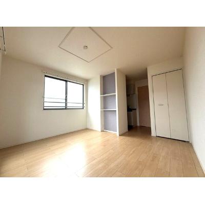 シカタ　ロジュマン 201【管理NO：1-020332301-02010】 ★家具家電は申し込み後に搬入します★の物件写真2
