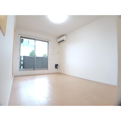 ボヌール・シャンブルⅡ 203【管理NO：1-018294501-02030】 ★家具家電は申し込み後に搬入しますの物件写真2