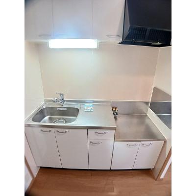 カーサ　フォルビート 202【管理NO：1-014812501-02020】 ★家具家電は申し込み後に搬入しますの物件写真3