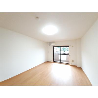 ＳＰＲＩＮＧ　ＣＯＵＲＴ 202【管理NO：1-014374901-02020】 ★家具家電は申し込み後に搬入しますの物件写真2