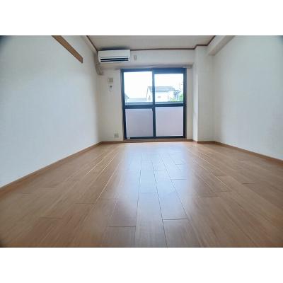 グランツェントＢ 103【管理NO：1-012404302-01030】 ★家具家電は申し込み後に搬入しますの物件写真2