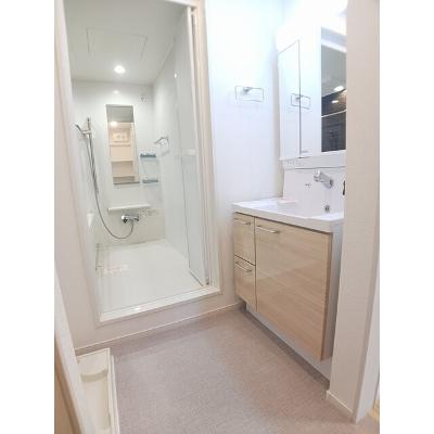 カームデイズ 104【管理NO：1-027530801-01040】 ★家具家電は申し込み後に搬入しますの物件写真6