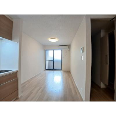 カームデイズ 101【管理NO：1-027530801-01010】 ★家具家電は申し込み後に搬入しますの物件写真2