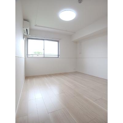 アーバンリオグランデ池田 203【管理NO：1-027048501-02030】 ★家具家電は申し込み後に搬入しますの物件写真2