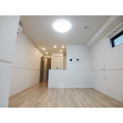 ヒカルサ尼崎栗山町 202【管理NO：1-028449201-02020】 ★家具家電は申し込み後に搬入します★の物件写真2