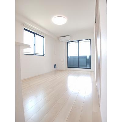 ＥＸＣＥＥＤ宝塚 301【管理NO：1-027976901-03010】 ★家具家電は申し込み後に搬入しますの物件写真2