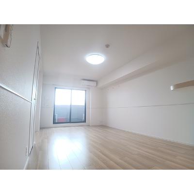 リヴァーサイド　ヴィラ 302【管理NO：1-027670301-03020】 ★家具家電は申し込み後に搬入します★の物件写真2