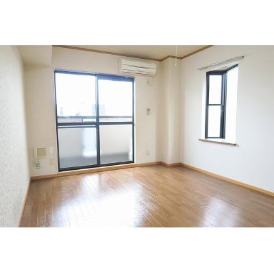 ロ－レル黒田 203【管理NO：1-012066001-02030】 ★家具家電は申し込み後に搬入します 2026年07月下旬入居可能の物件写真2