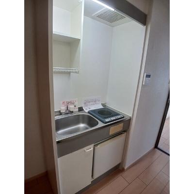 パールレジデンスⅡ 301【管理NO：1-009535801-03010】 ★家具家電は申し込み後に搬入します★の物件写真3