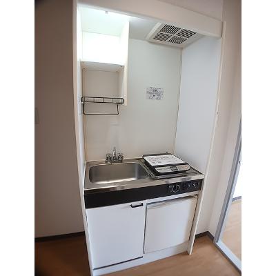 パピヨン青木 301【管理NO：1-006986201-03010】 ★家具家電は申し込み後に搬入しますの物件写真3