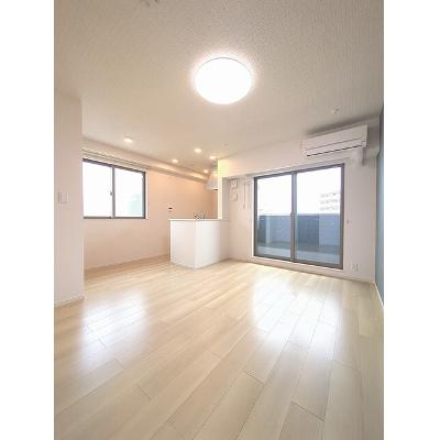 ヒカルサ神戸王塚台Ⅰ 203【管理NO：1-028267301-02030】 ★家具家電は申し込み後に搬入しますの物件写真2