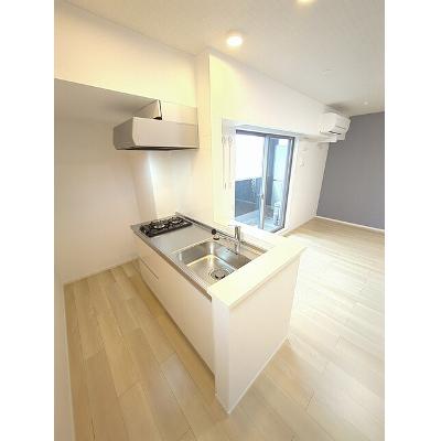 ヒカルサ神戸王塚台Ⅰ 201【管理NO：1-028267301-02010】 ★家具家電は申し込み後に搬入しますの物件写真3
