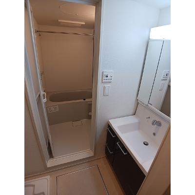 グラン・ステラータ 102【管理NO：1-028407801-01020】 ★家具家電は申し込み後に搬入します★の物件写真6