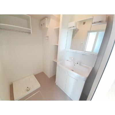 カトレアⅠ 201【管理NO：1-027232001-02010】 ★家具家電は申し込み後に搬入します★の物件写真6