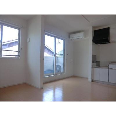 アンソレイユⅡ 203【管理NO：1-020041401-02030】 ★家具家電は申し込み後に搬入します★の物件写真2