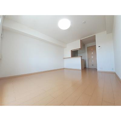 プラーチドⅡ 203【管理NO：1-015834402-02030】 ★家具家電は申し込み後に搬入します★の物件写真2