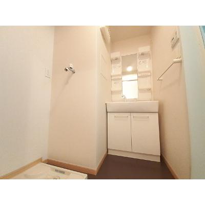 プラーチドⅡ 203【管理NO：1-015834402-02030】 ★家具家電は申し込み後に搬入します★の物件写真6