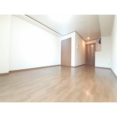 ルーチェ・デル・ソーレ 202【管理NO：1-011750301-02020】 ★家具家電は申し込み後に搬入します 2026年09月中旬入居可能の物件写真2