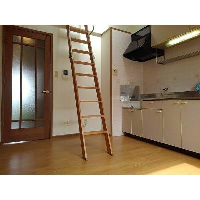 サンセールⅢ 204【管理NO：1-007359701-02040】 ★家具家電は申し込み後に搬入します★の物件写真2