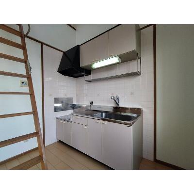 サンセールⅢ 201【管理NO：1-007359701-02010】 ★家具家電は申し込み後に搬入します★の物件写真3