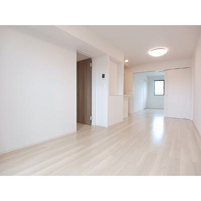 サニーレジデンスⅢ 203【管理NO：1-027244301-02030】 ★家具家電は申し込み後に搬入しますの物件写真2