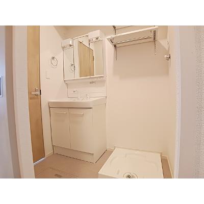 フロレゾンⅡ 203【管理NO：1-026840702-02030】 ★家具家電は申し込み後に搬入します★の物件写真6