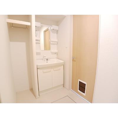 ヌォーヴォ・ドラーゴⅢ 203【管理NO：1-023333801-02030】 ★家具家電は申し込み後に搬入します★の物件写真6