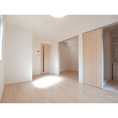 ソリッソ三条 102【管理NO：1-021893501-01020】 ★家具家電は申し込み後に搬入します★の物件写真2